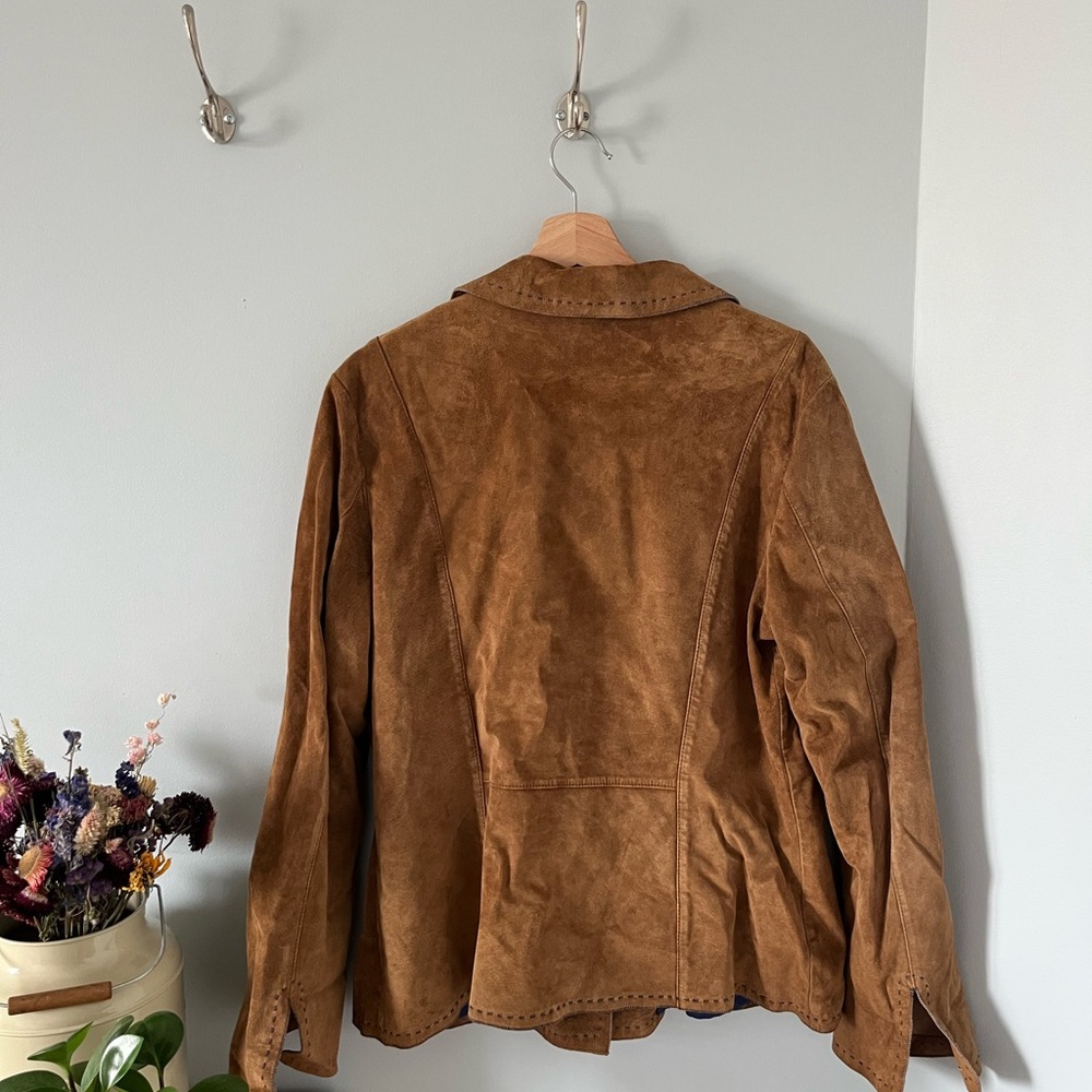 Danier Brown Suede Women's Jacket - Picture 3 of 6